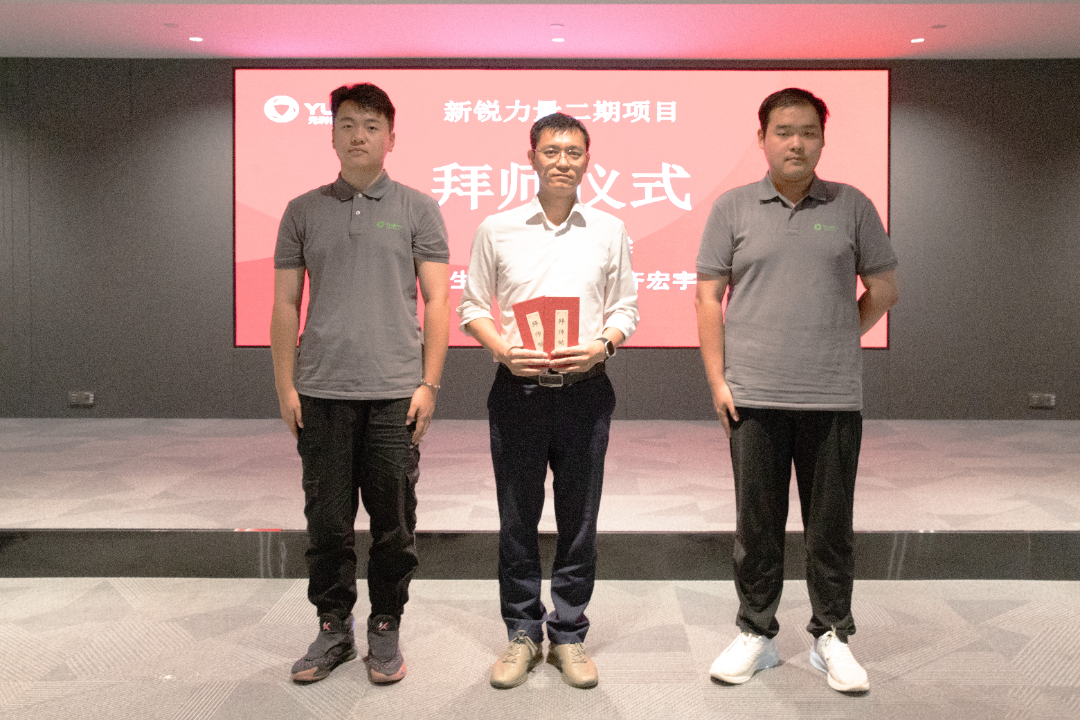 合影3.jpg